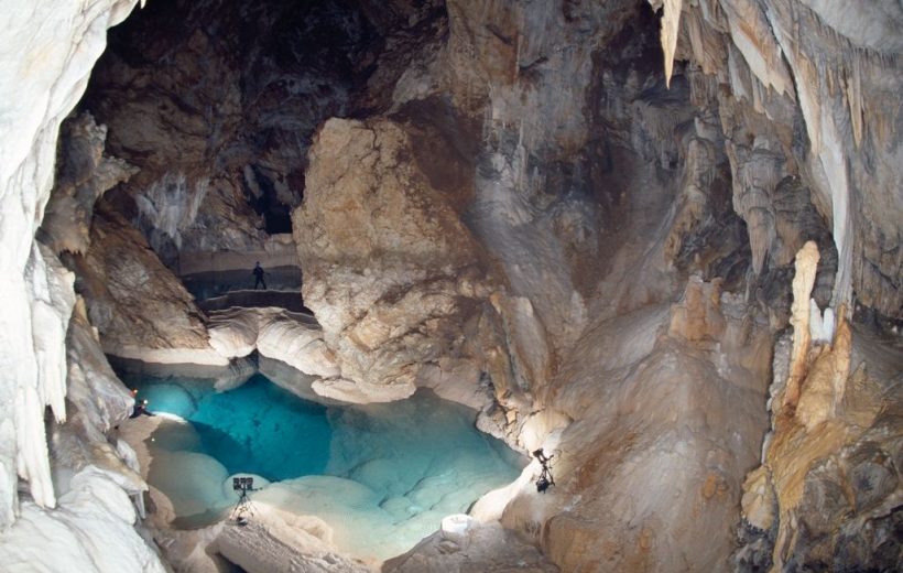 CAVE OF LAKES